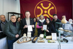 Blanco destaca la labor de los productores c&aacute;ntabros para elaborar quesos de calidad