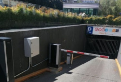 El aparcamiento de la Plaza Pombo sigue apuntalado sin tomar decisiones en la Casona 