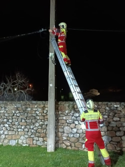  El fuerte viento deja m&aacute;s de una treintena de incidencias en Cantabria desde anoche