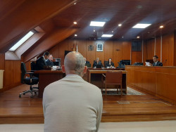 El tatuador acusado de abusar de una mujer cree que se "obsesion&oacute;" con &eacute;l y ella dice que &eacute;l "lleg&oacute; demasiado lejos"