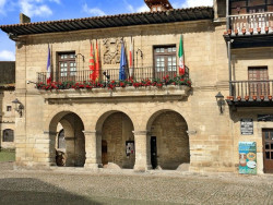 El TSJC ratifica la condena al Ayuntamiento de Santillana por acoso laboral a un operario