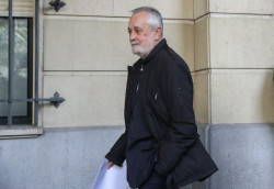La Audiencia pregunta a las partes si suspende la prisi&oacute;n de Gri&ntilde;&aacute;n mientras se tramita el indulto