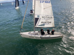 La tripulacion del Mercury Avator, con doblete, y la del Palibex , se reparten la victoria en el J80 Santanerino