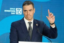 &iquest;POR QU&Eacute; NO PASA EL R&Iacute;O?    Por JUAN GOTI ORDE&Ntilde;ANA  Catedr&aacute;tico jubilado de la Universidad de Valladolid