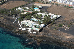 &iexcl;Qu&eacute; se van los pol&iacute;ticos (S&aacute;nchez a la Mareta) de vacaciones! &iexcl;Viva!   Carlos Magdalena  