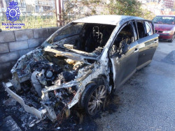 Un detenido en Torrelavega por provocar incendios en 16 veh&iacute;culos